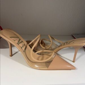 Zara Women's Nude Pointed Heels